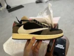 Jordan-1-Retro-Low-OG-SP-Travis-Scott-Mocha.webp